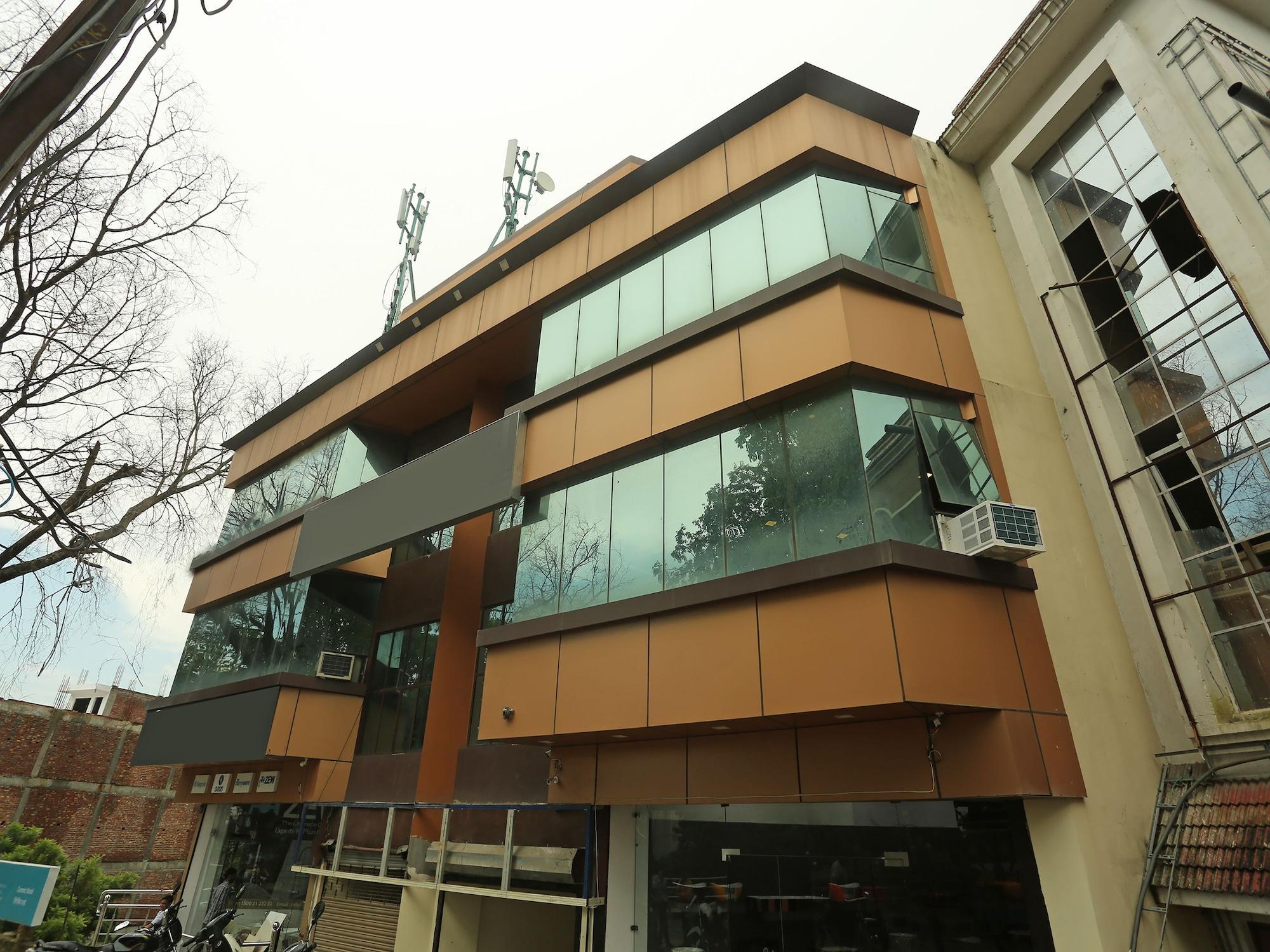 Oyo Hotel Satyam Swagat Jawalapur Exterior photo