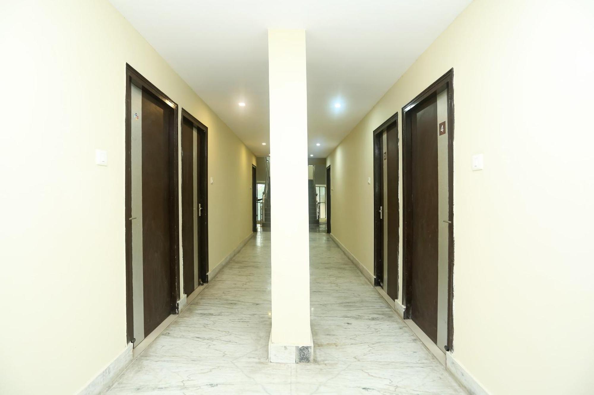 Oyo Hotel Satyam Swagat Jawalapur Exterior photo